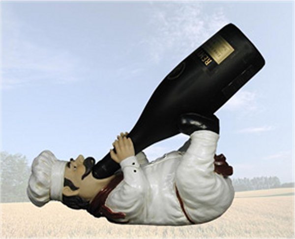 GSD26712 The Sauce Chef Wine Bottler Holder